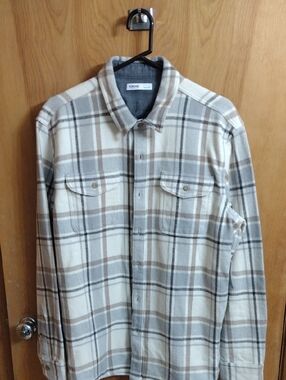 Sonoma NWT Gray and Cream Plaid Button-Front Shirt  Size L
